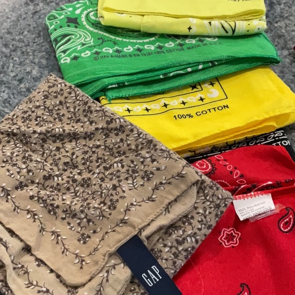 Set of 15 mostly cotton bandanas for hair, crafting or the dog. You choose. - Picture 3 of 7